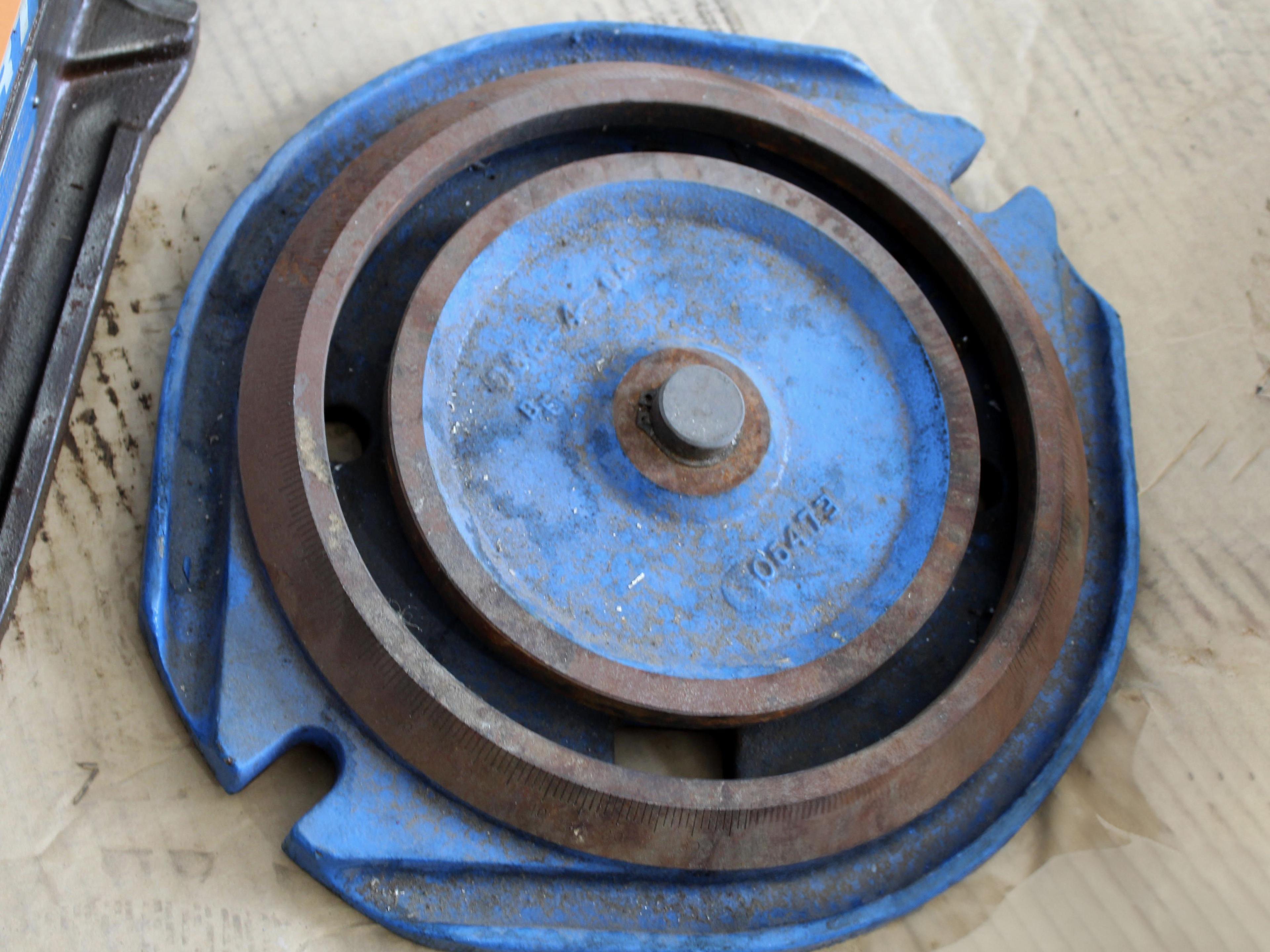 KURT VICE #8RsW2eKzrUxmlWd5W1aK4M4Ex