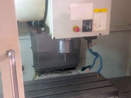 HURCO VM1 #7hCEy6lqvSyopkeouBlI7Lt2X