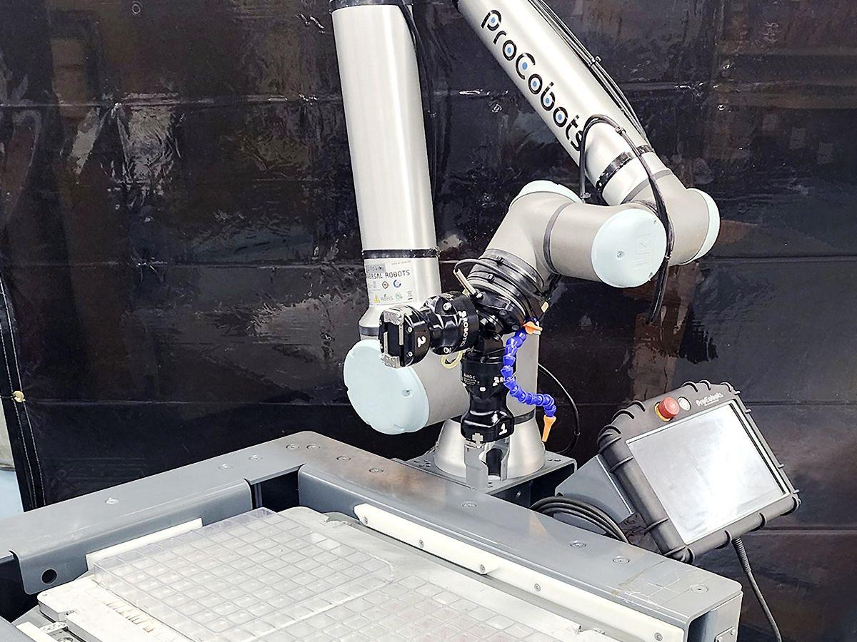 UNIVERSAL ROBOTS UR10E #Mn0xDjUikOQSKoVoOHETuM8fg