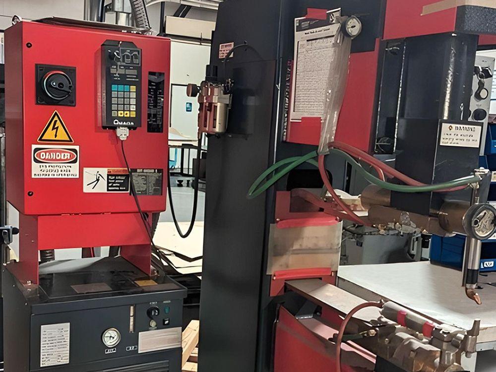 AMADA ID40ST #GQyfqA8Y26wNsxQtm78acDiLo