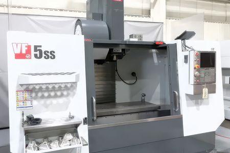 HAAS VF5SS #13678
